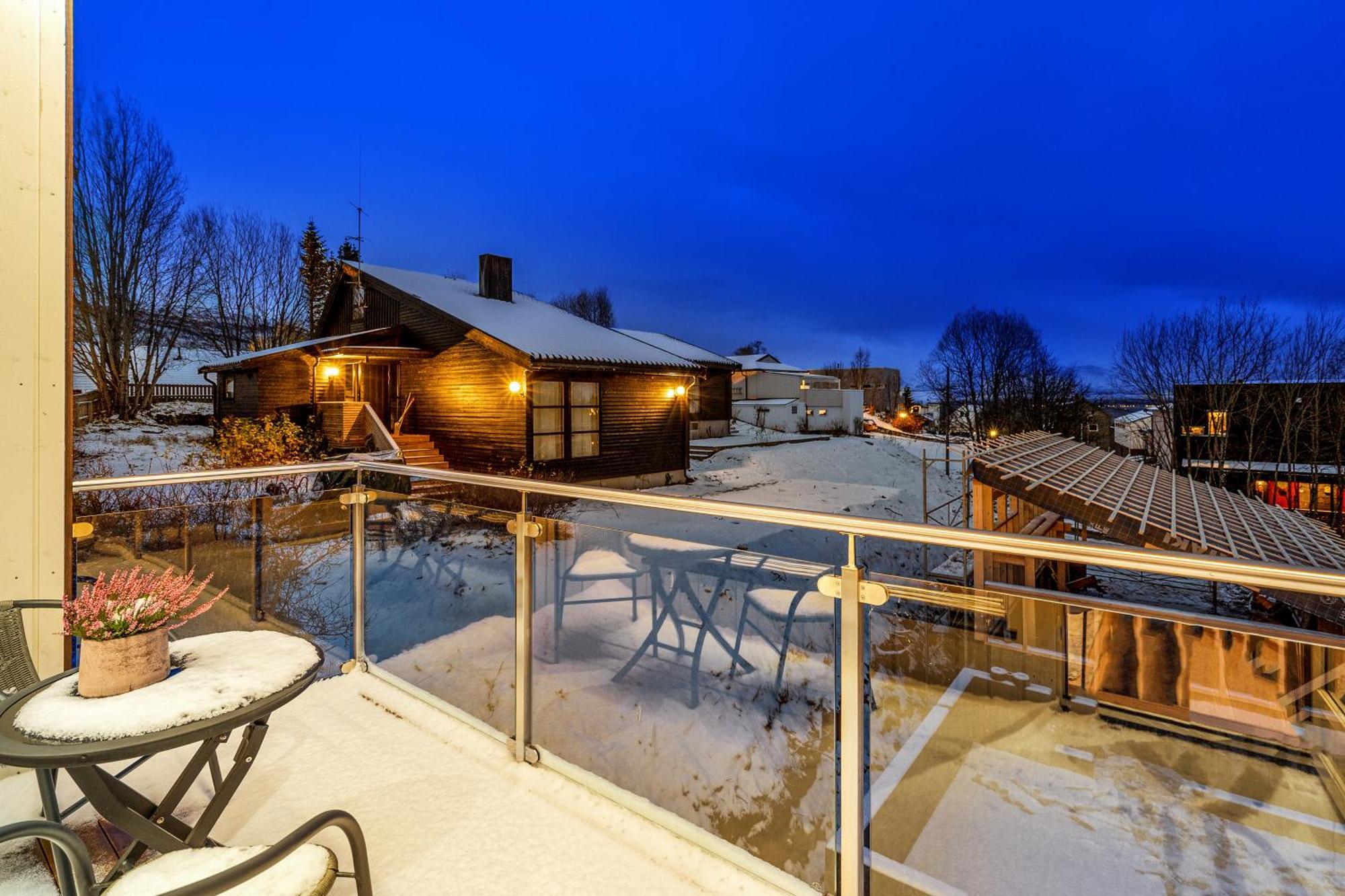 Arctic Luxury I Free Parking Villa